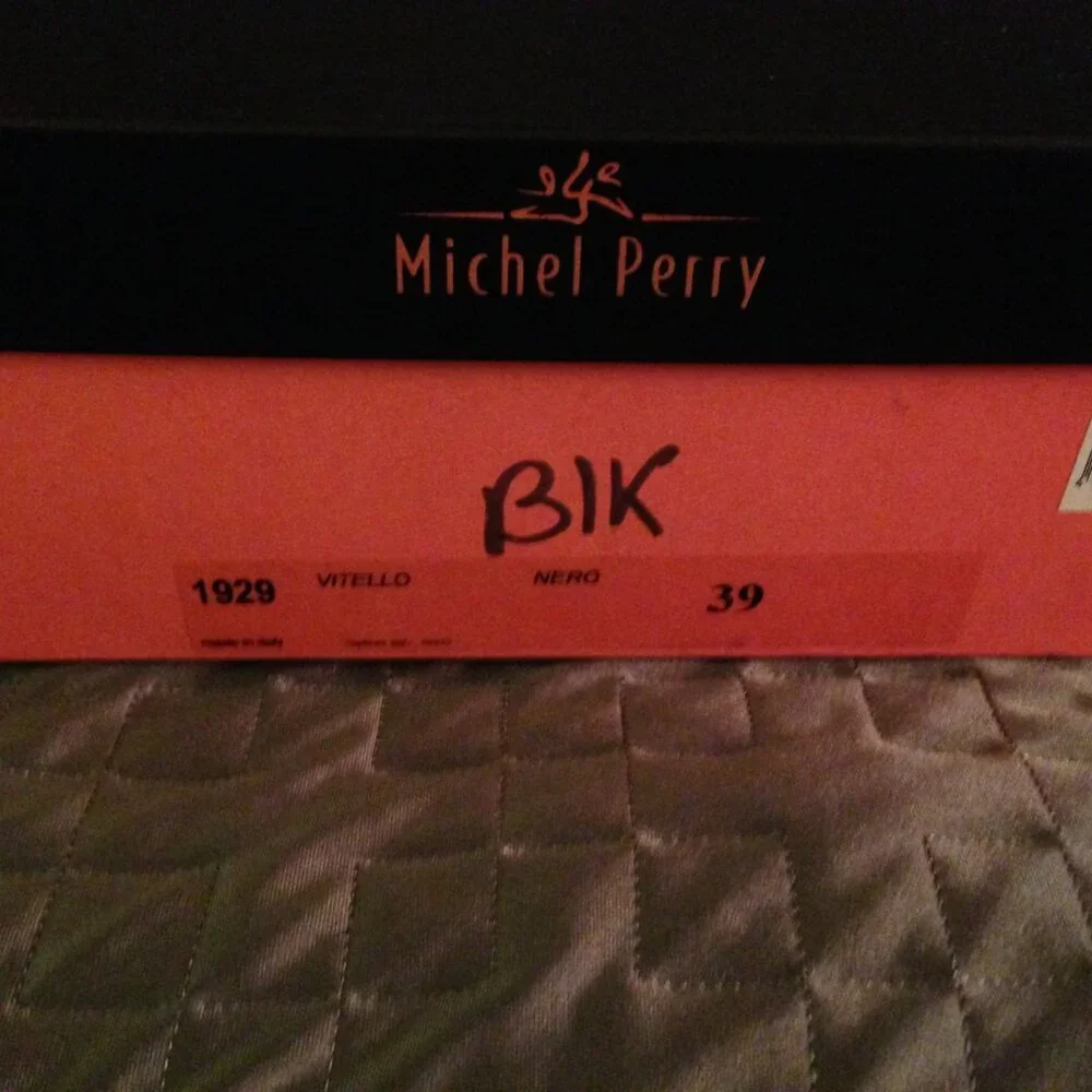 NWT VTG Carolyn Bessette Black Leather Short Boots by Michel Perry - Picture 16 of 16